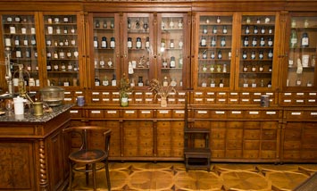 Die Geschichte der Impfung Apothekerschrank